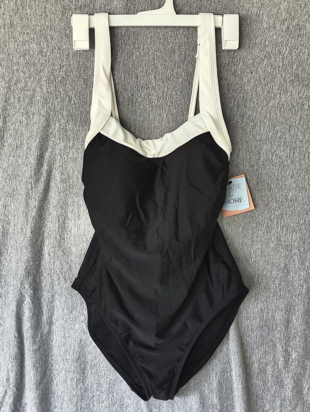 Shade & Shore Women’s Binding Scoop Neck One‑Piece – Black/Cream (Size M)